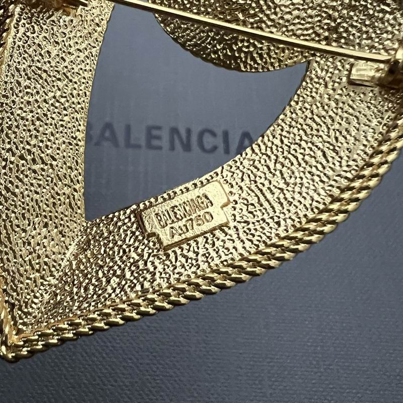 Balenciaga Brooch 05lyr07 (14)